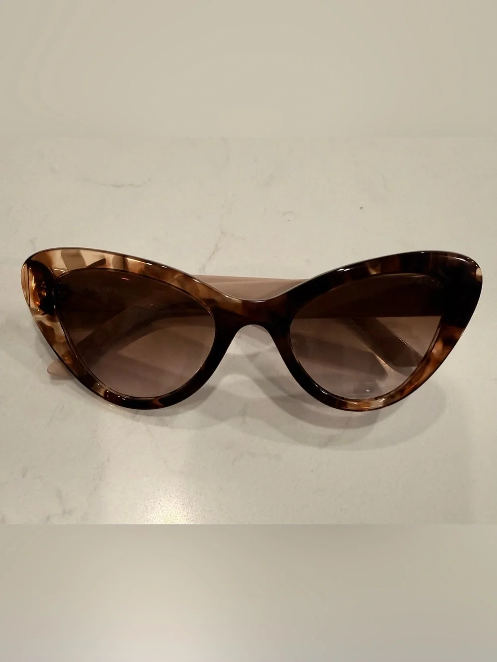 EUC Prada Women's Sunglasses - SPR 13Y Havana